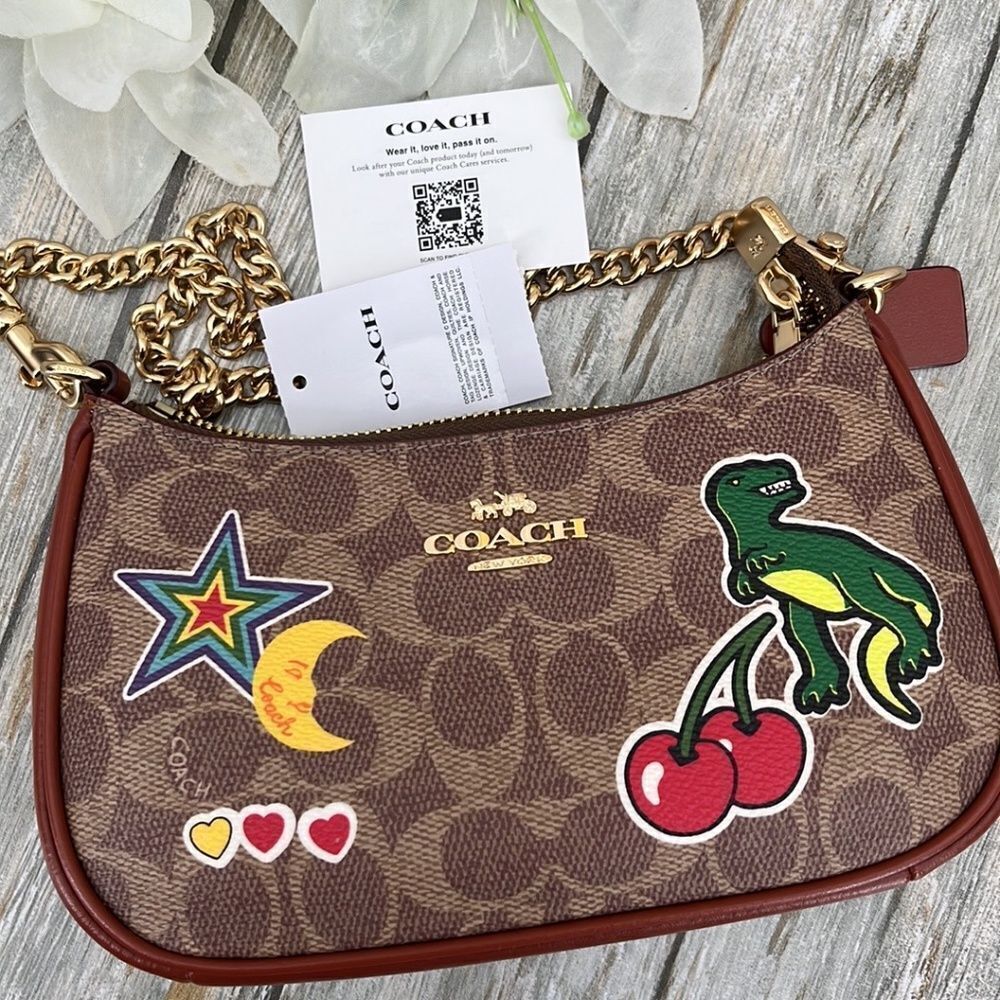 Teri Mini Crossbody Shoulder Bag In Signature Canvas With Sticker Print Purse - Picture 1 of 6
